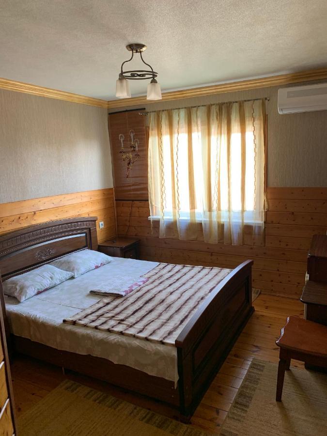 Guest House Aphyn Leto 가그라 외부 사진